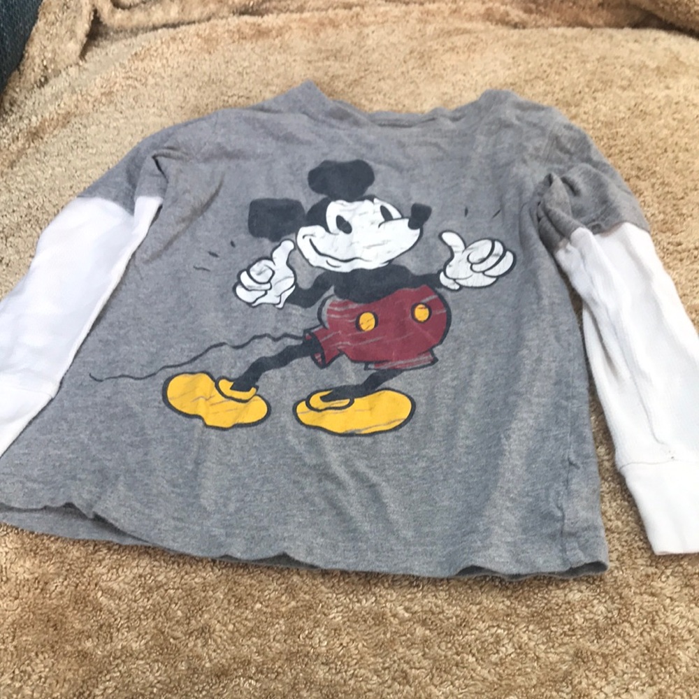 Disney MICKEY MOUSE!!! Long sleeve ❤️😃🐭